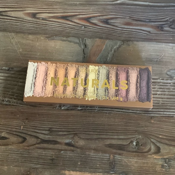 Lacura Makeup Urban Decay Super Dupe Lacura Nectar Eyeshadow